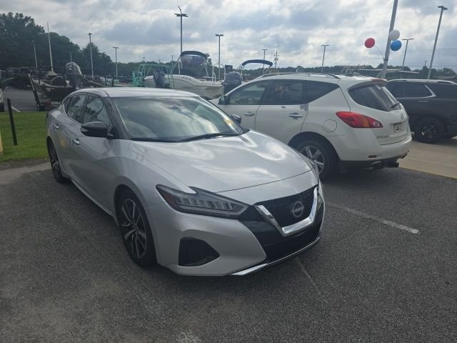 Used 2023 Silver Nissan SV image 1