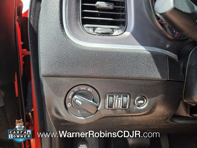 Used 2022 Orange Dodge SXT image 30