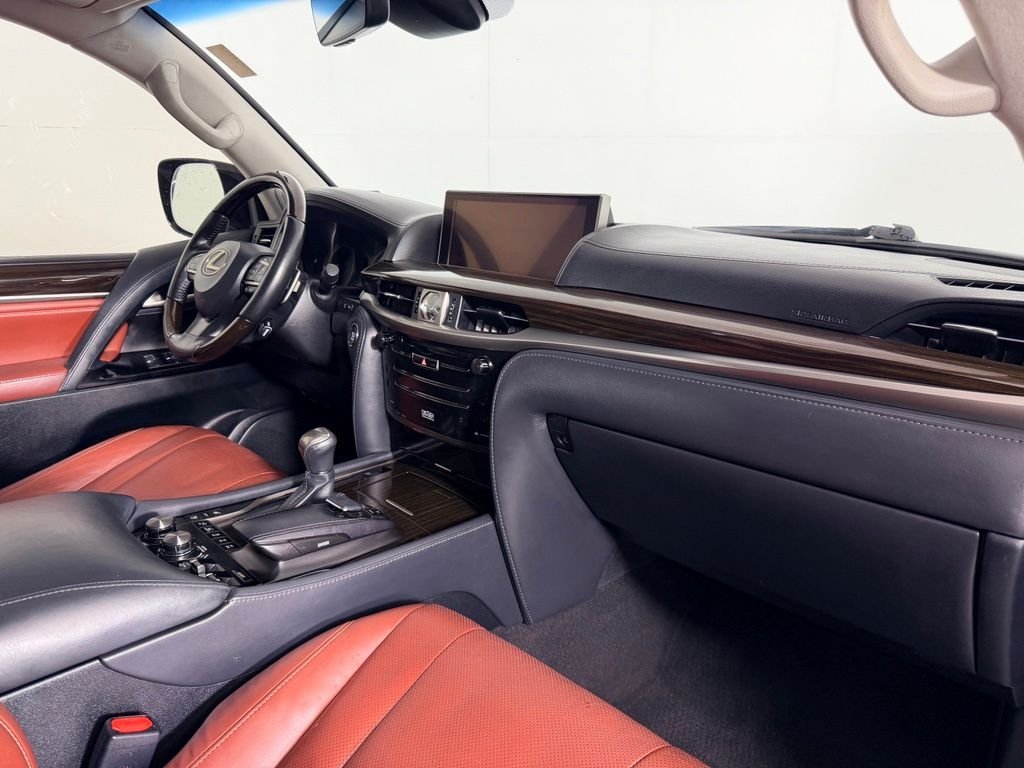 Used 2019 Silver Lexus 570 image 29