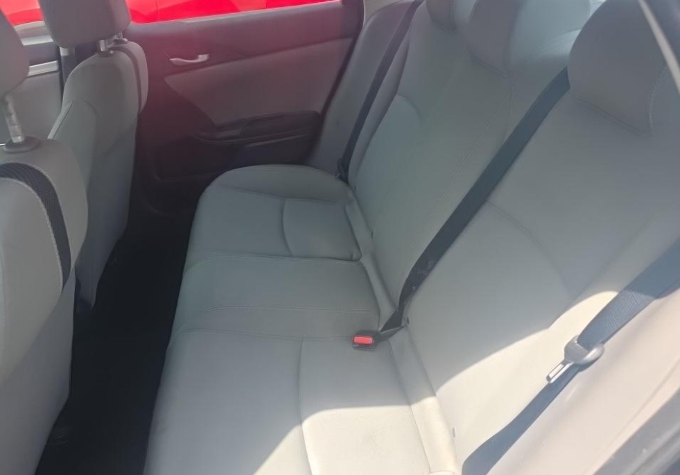 Used 2018  Honda LX image 12
