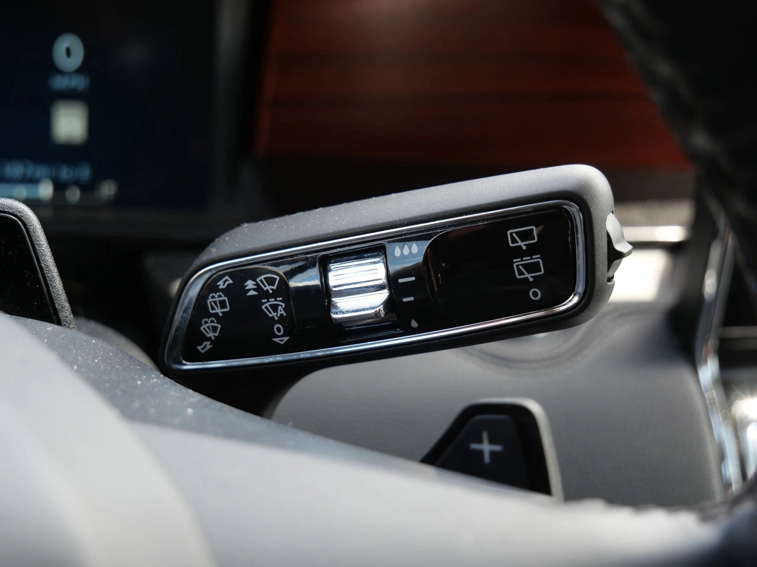 Used 2024 Pristine White Lincoln Reserve image 28