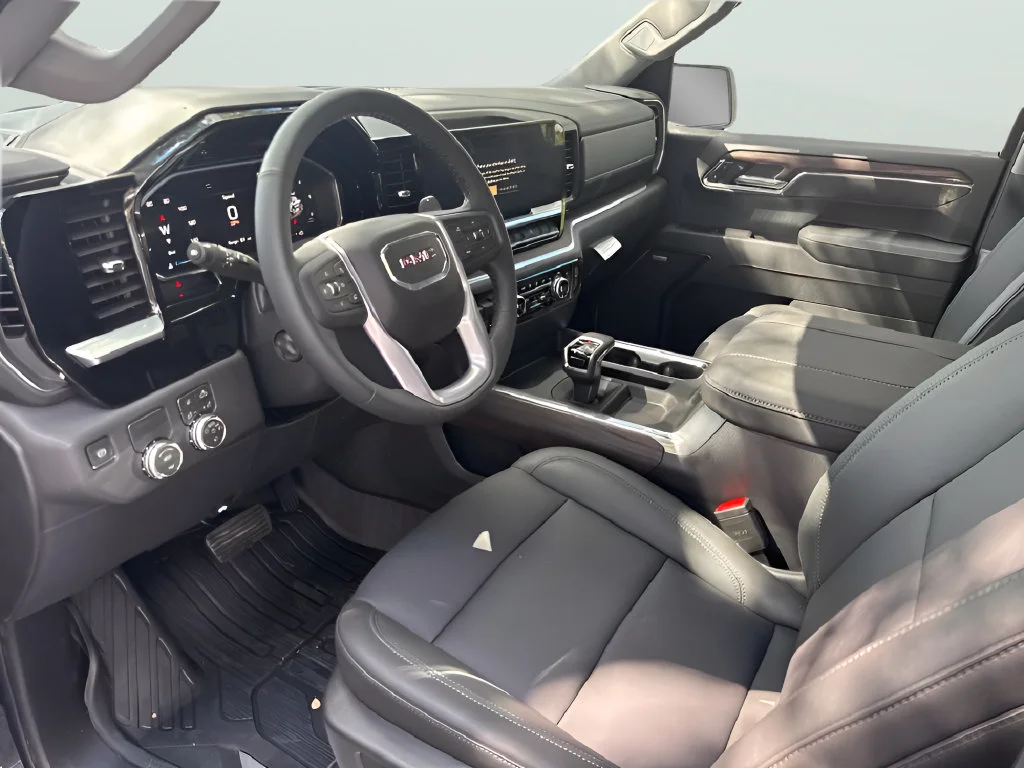 2026 GMC Sierra 1500 SLT - Photo 8