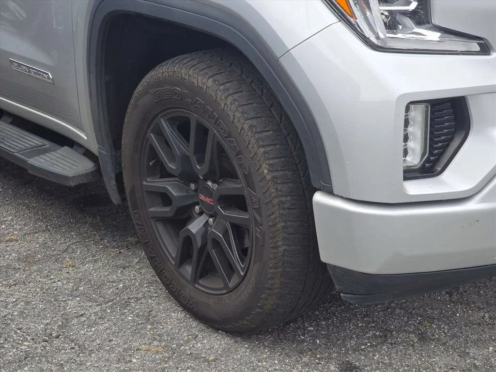 Used 2021 QUICKSILVER METALLIC GMC Elevation image 17