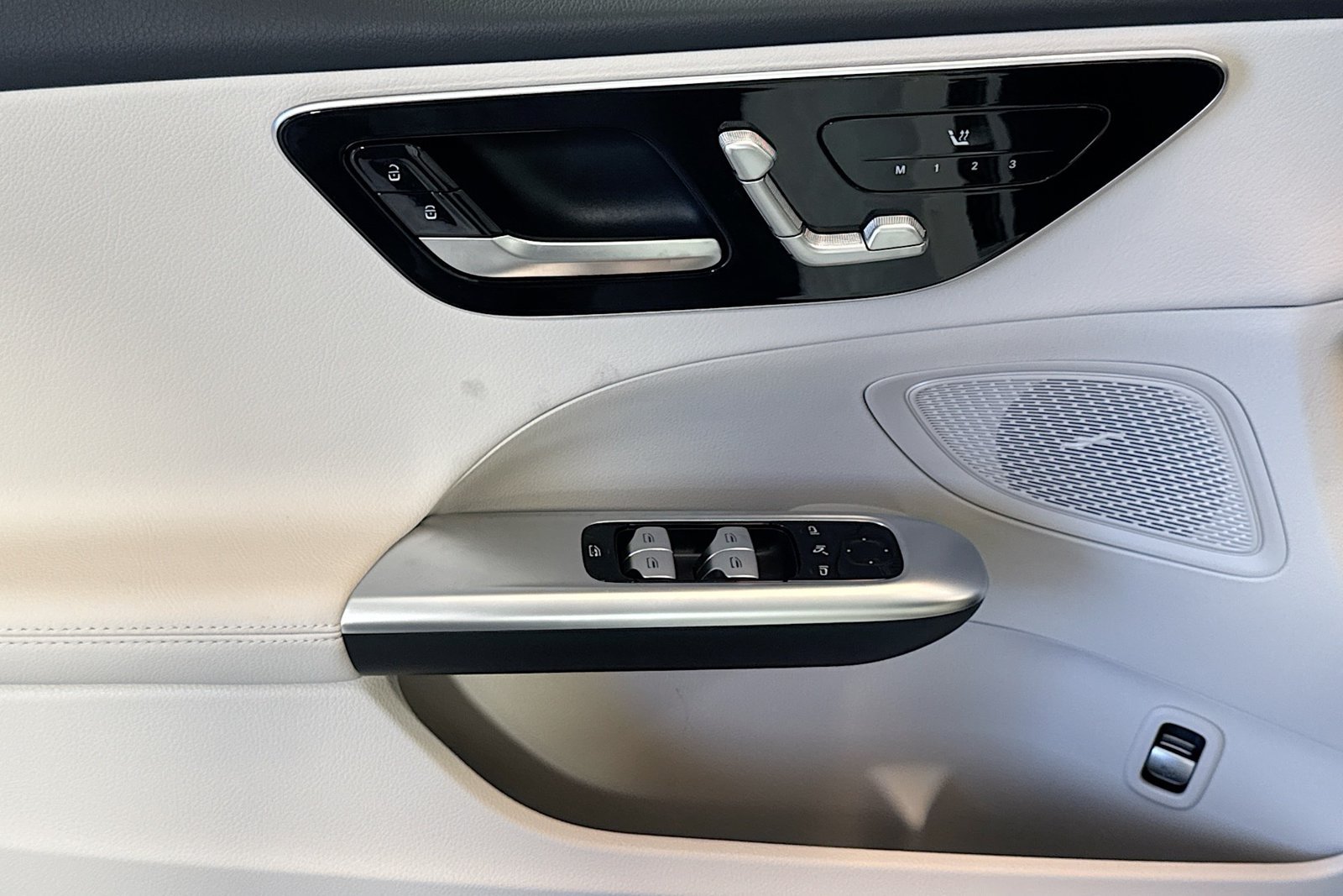 New 2026 Polar White Mercedes-Benz C 300 image 16