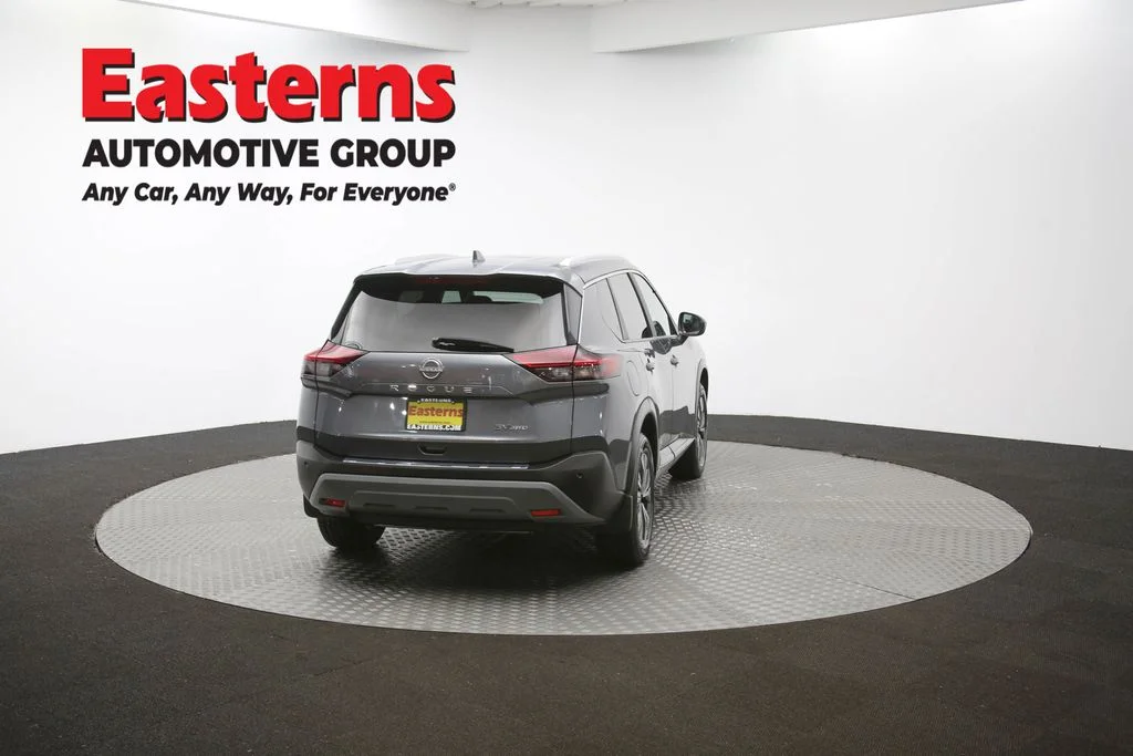 Used 2023 Gray Nissan SV image 39