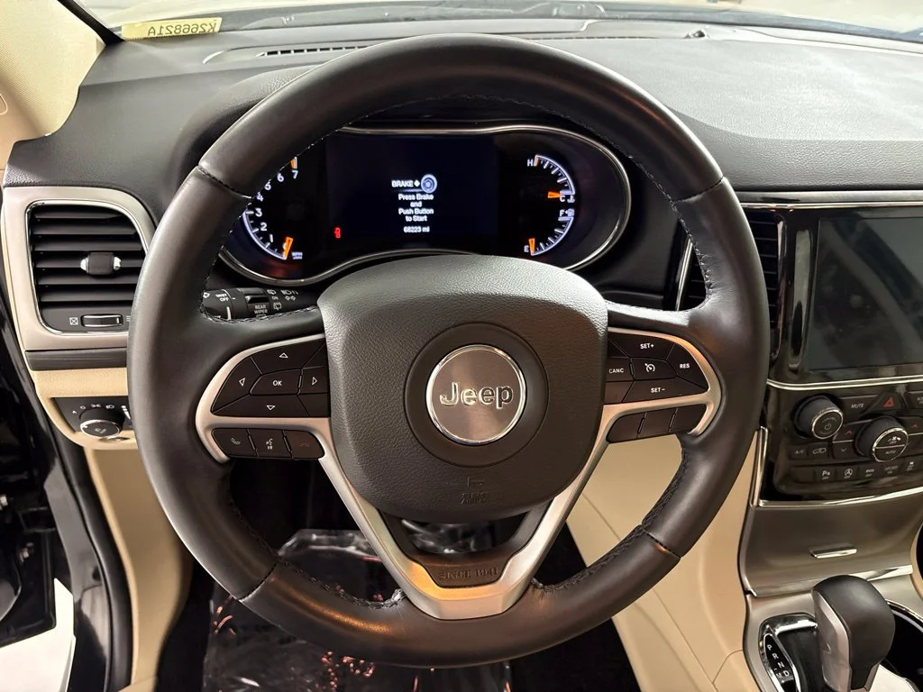 Used 2022 Black Jeep Laredo E image 26