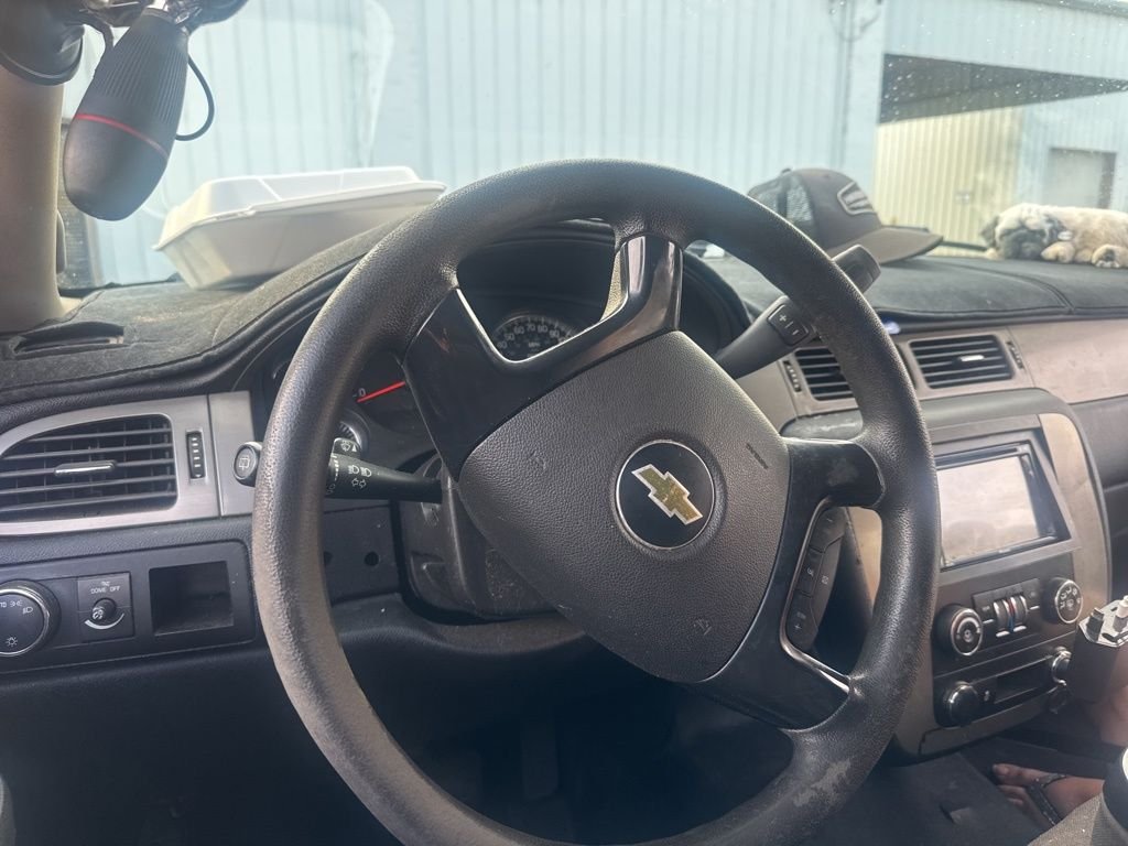 Used 2013 White Chevrolet Police image 8