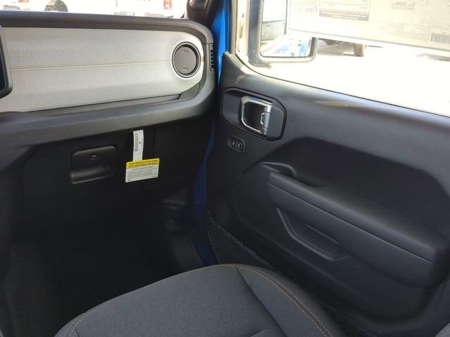 New 2025 Hydro Blue Pearlcoat Jeep Sport S image 24