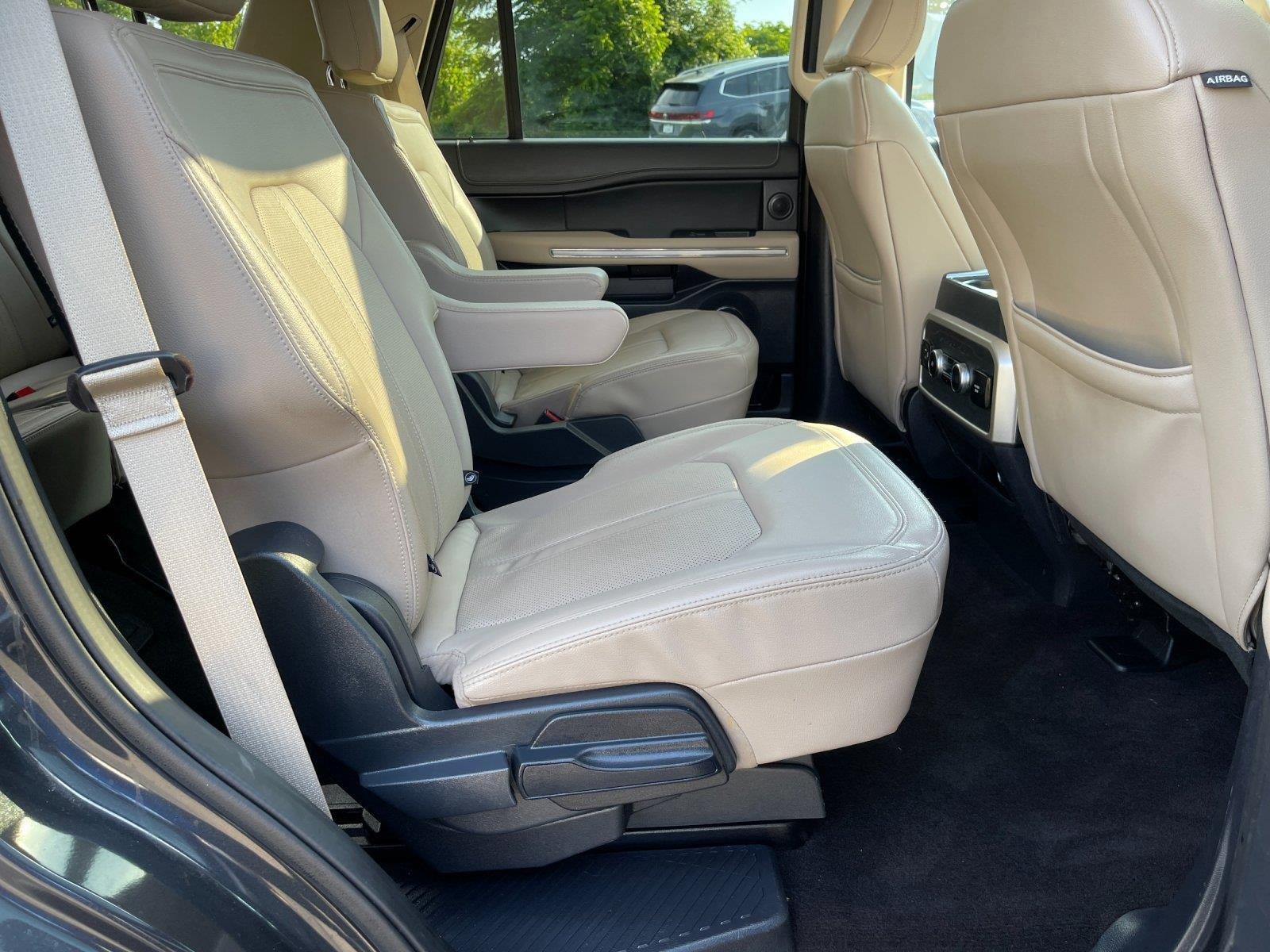 Used 2023 Dark Matter Gray Ford Limited image 37