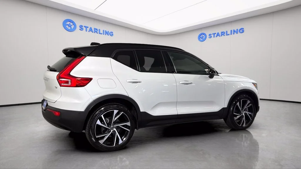 2021 Volvo XC40 R-Design - Photo 10