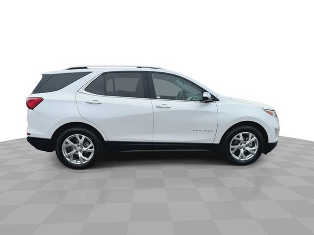 Used 2020 IRIDESCENT PEARL TRICOAT Chevrolet Premier image 9