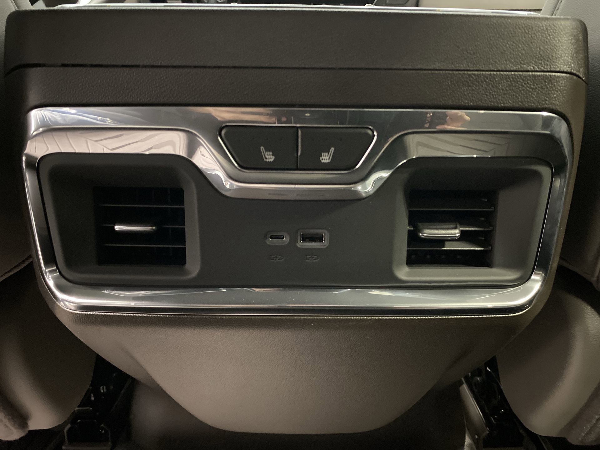 2026 Chevrolet Silverado 1500 LTZ - Photo 20