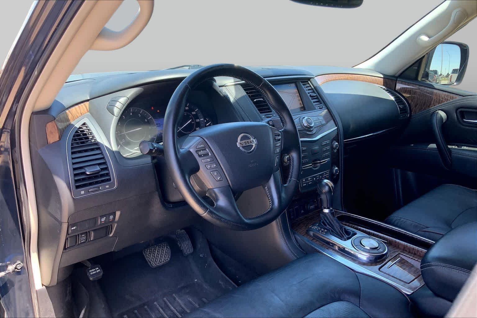 Used 2020 Hermosa Blue Pearl Nissan SL image 17