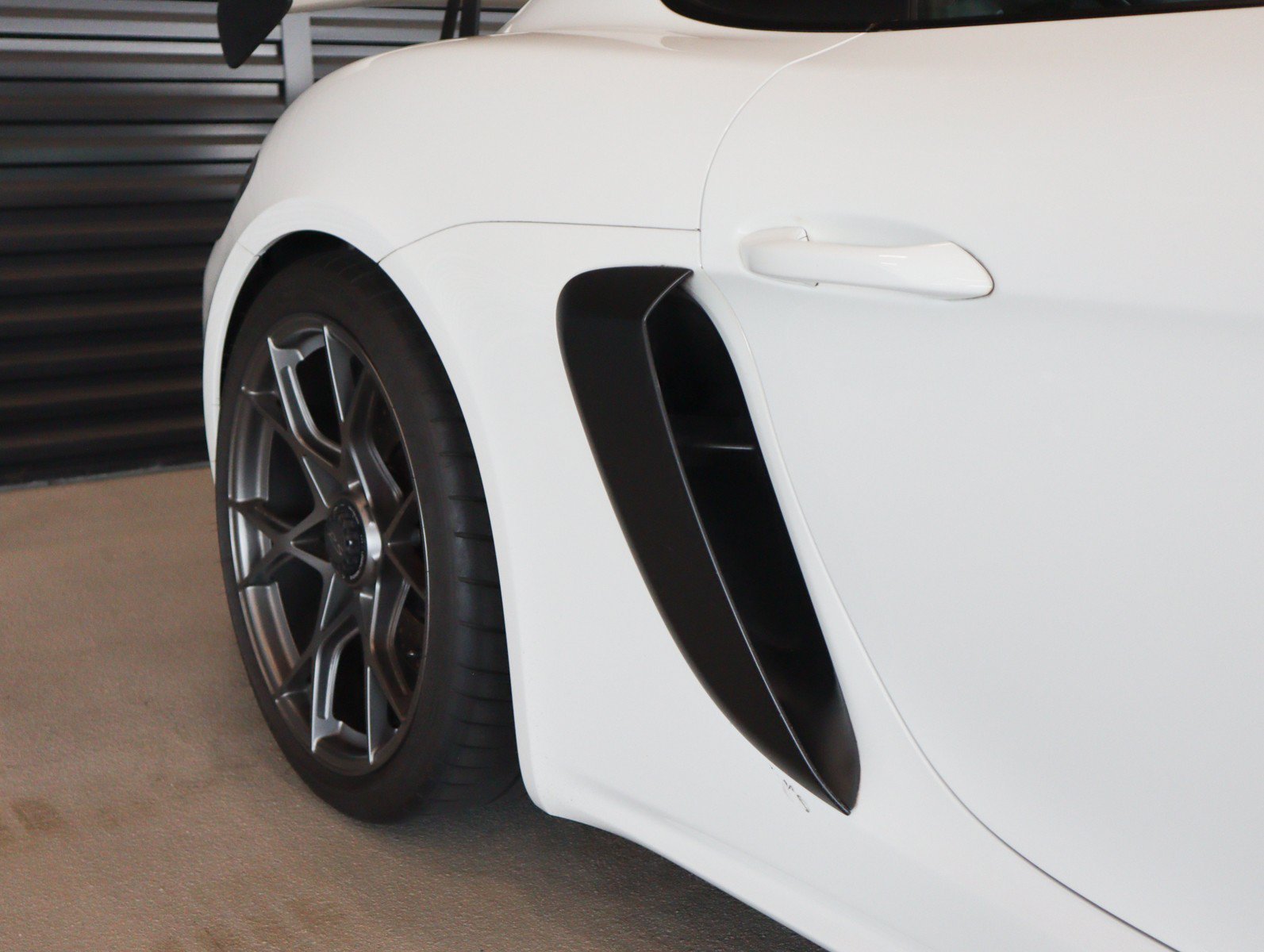 Used 2025 White Porsche GT4 RS image 29