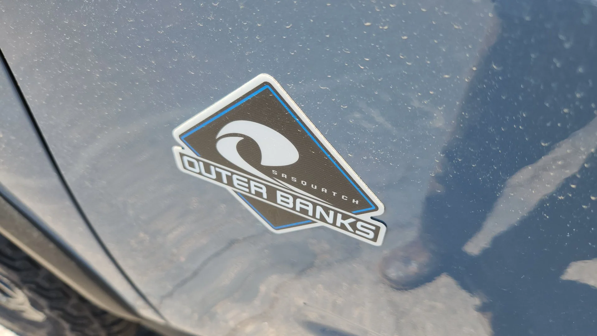 New 2026 Azure Gray Metallic Tri-Coat Ford Outer Banks image 10