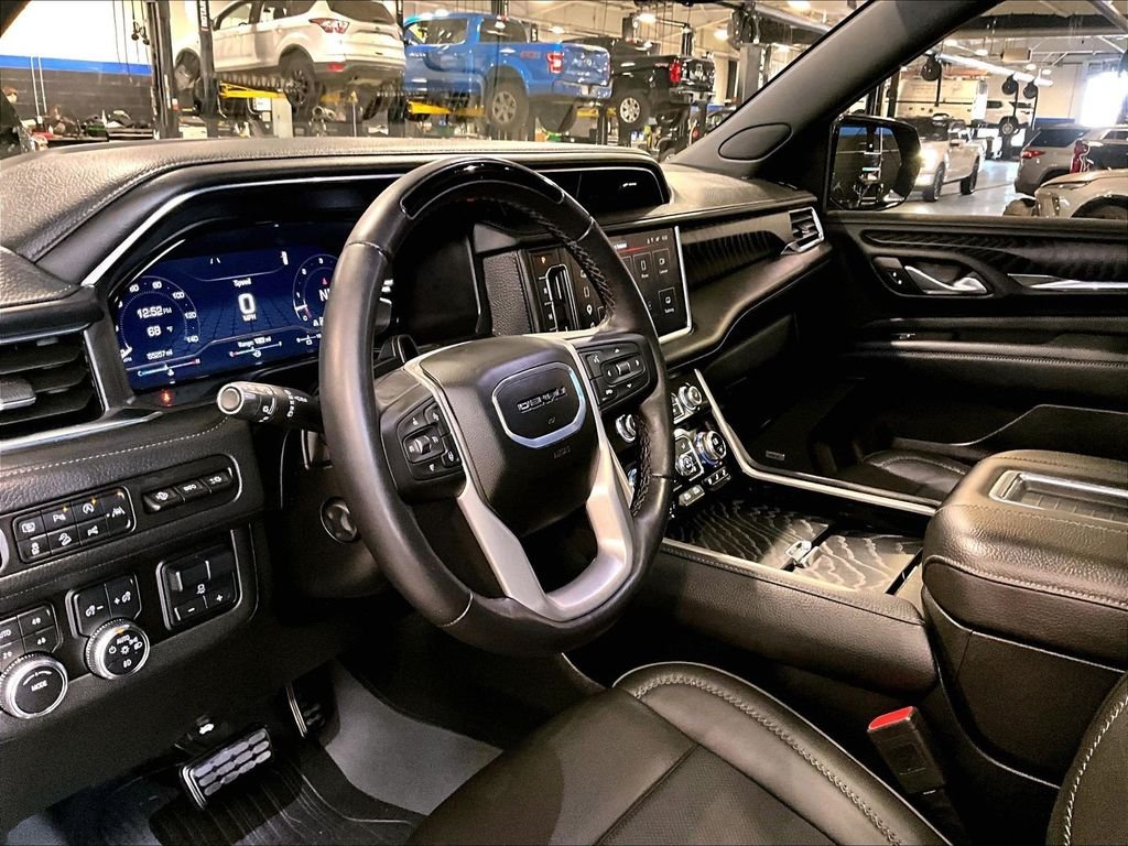 Used 2024 Black GMC Denali image 8