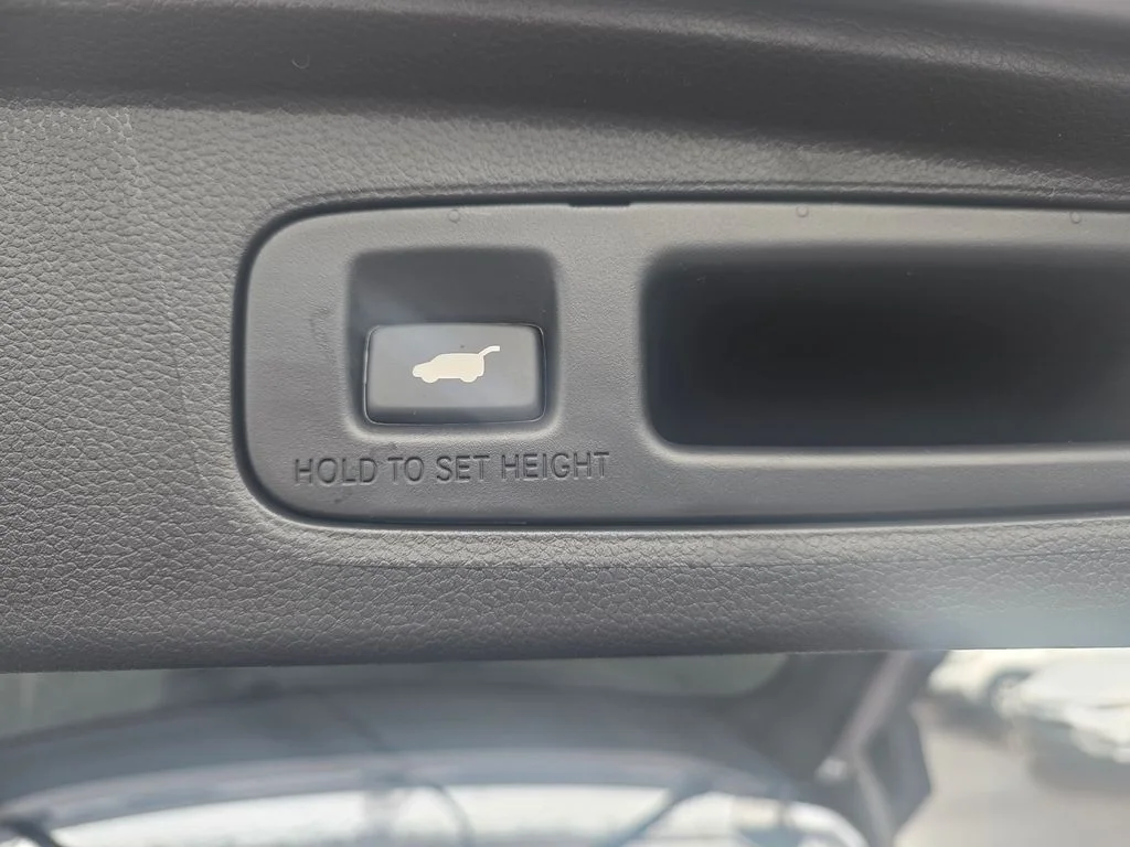 New 2026 Silver Honda EX-L image 17
