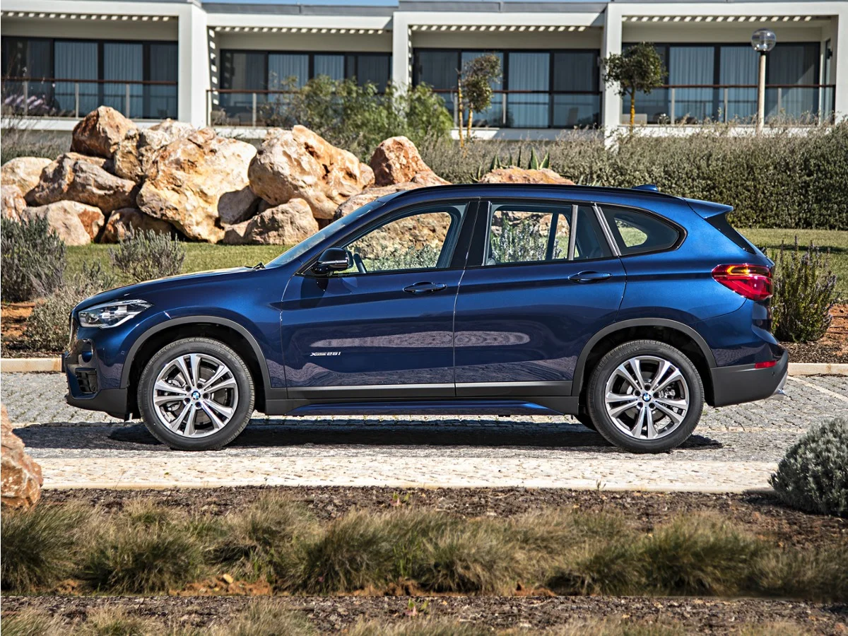 2017 BMW X1 xDrive28i's photo