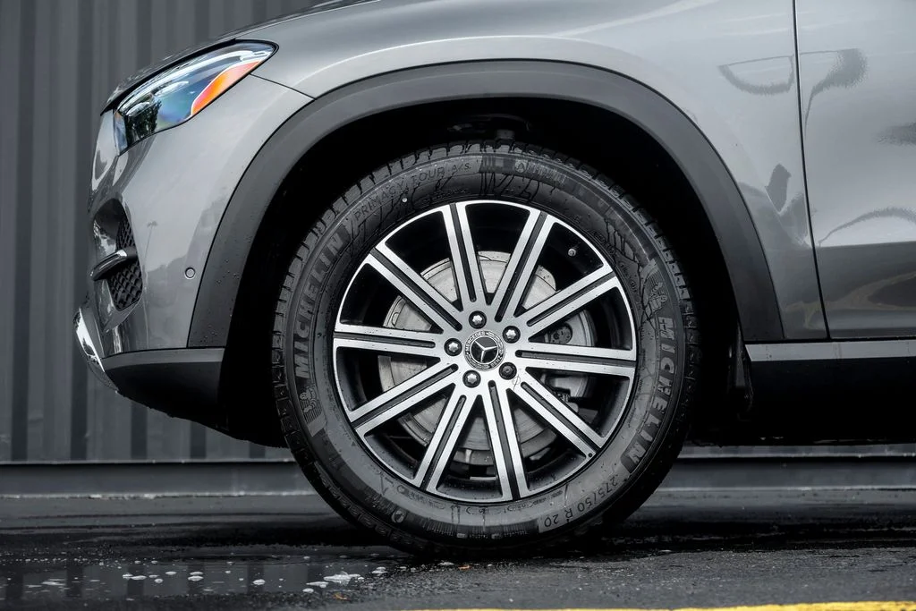 New 2026 Selenite Grey Metallic Mercedes-Benz GLE 350 image 3