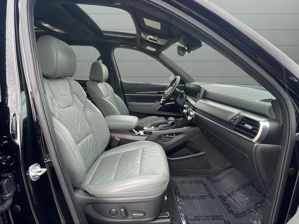 Used 2023 Black Kia SX-Prestige X-Pro image 15