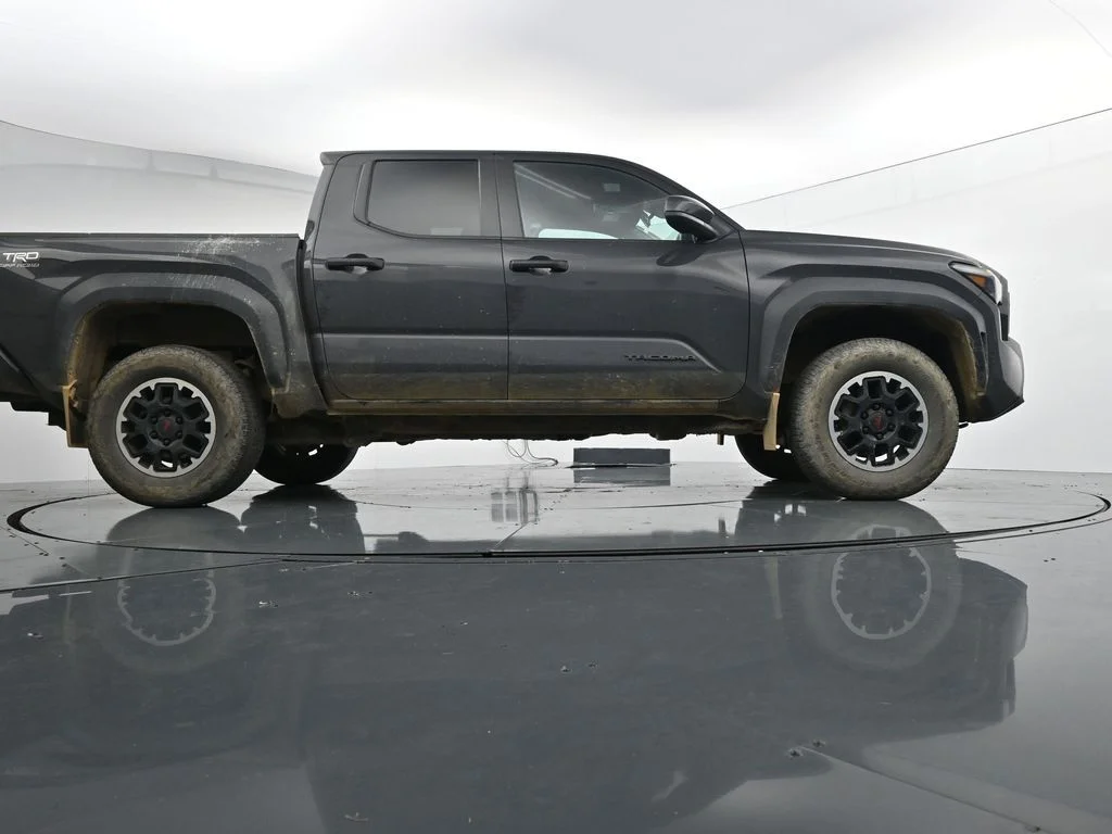 Used 2024  Toyota TRD Off-Road image 32