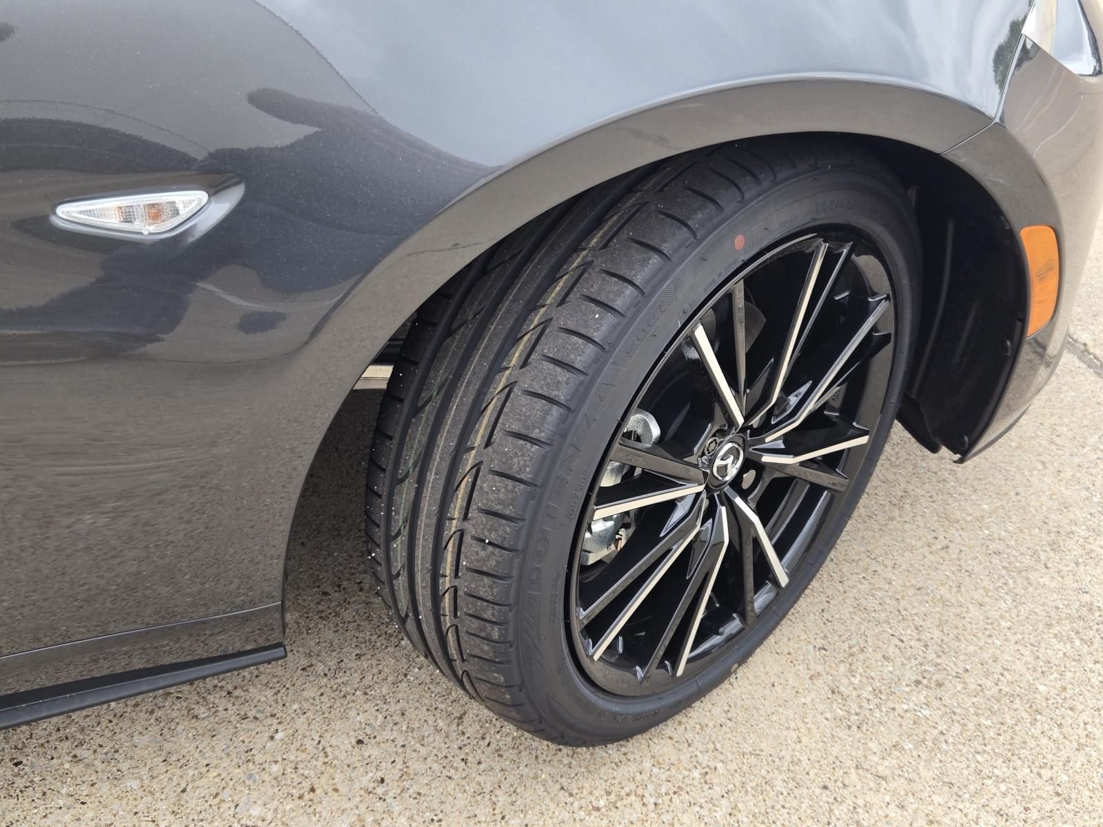 2026 Mazda MX-5 Miata RF Grand Touring - Photo 5