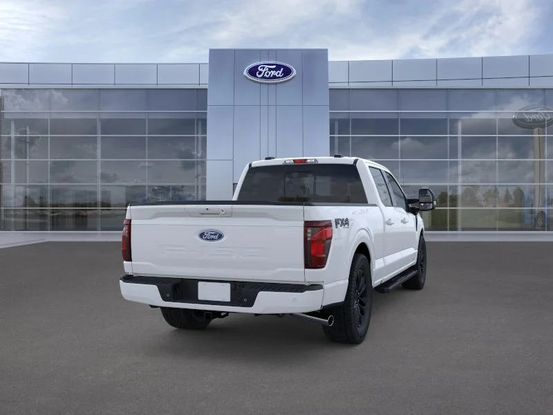New 2026 Oxford White Ford XLT image 8