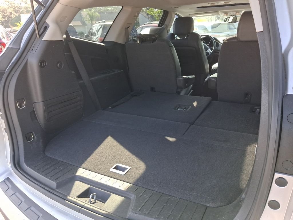 Used 2016 Silver Chevrolet 2LT image 13