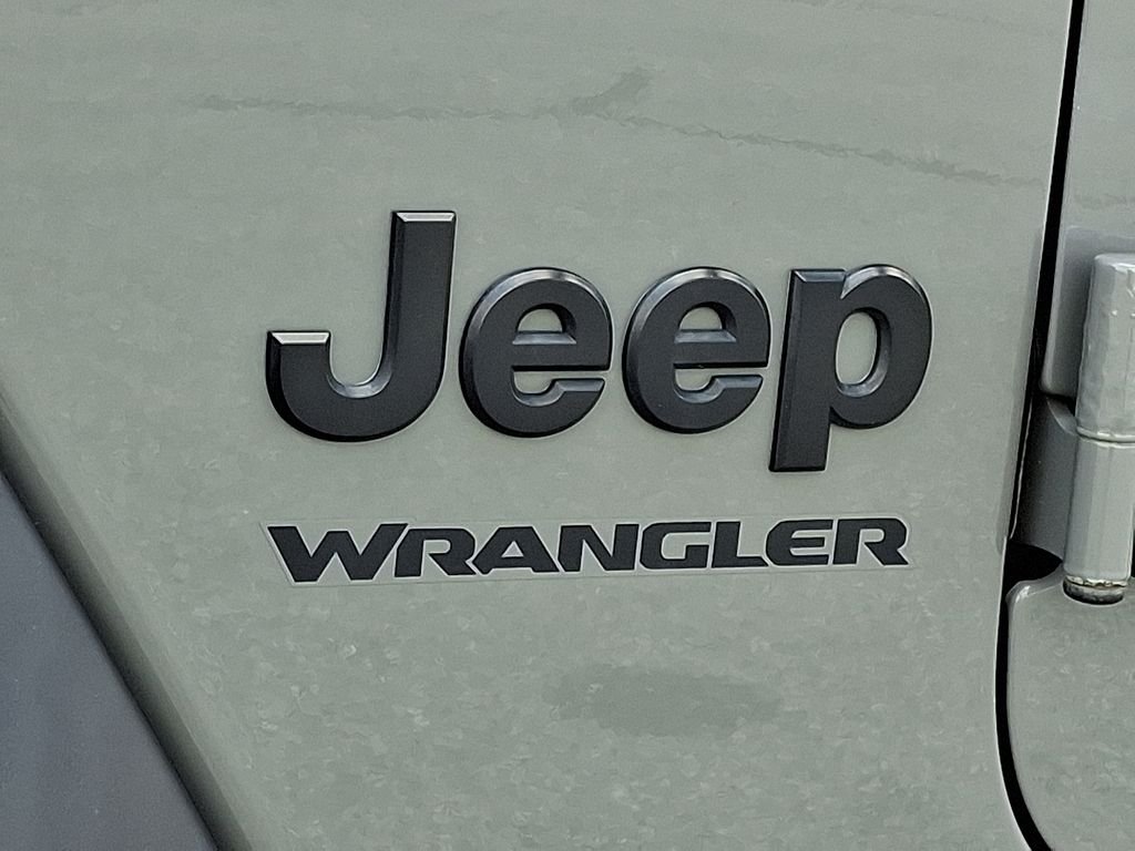 Used 2021 Gray Jeep Willys image 30
