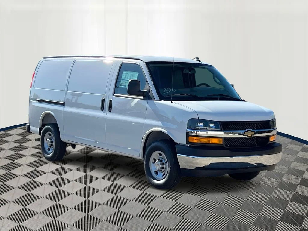 2025 Chevrolet Express Cargo Work Van - Photo 7