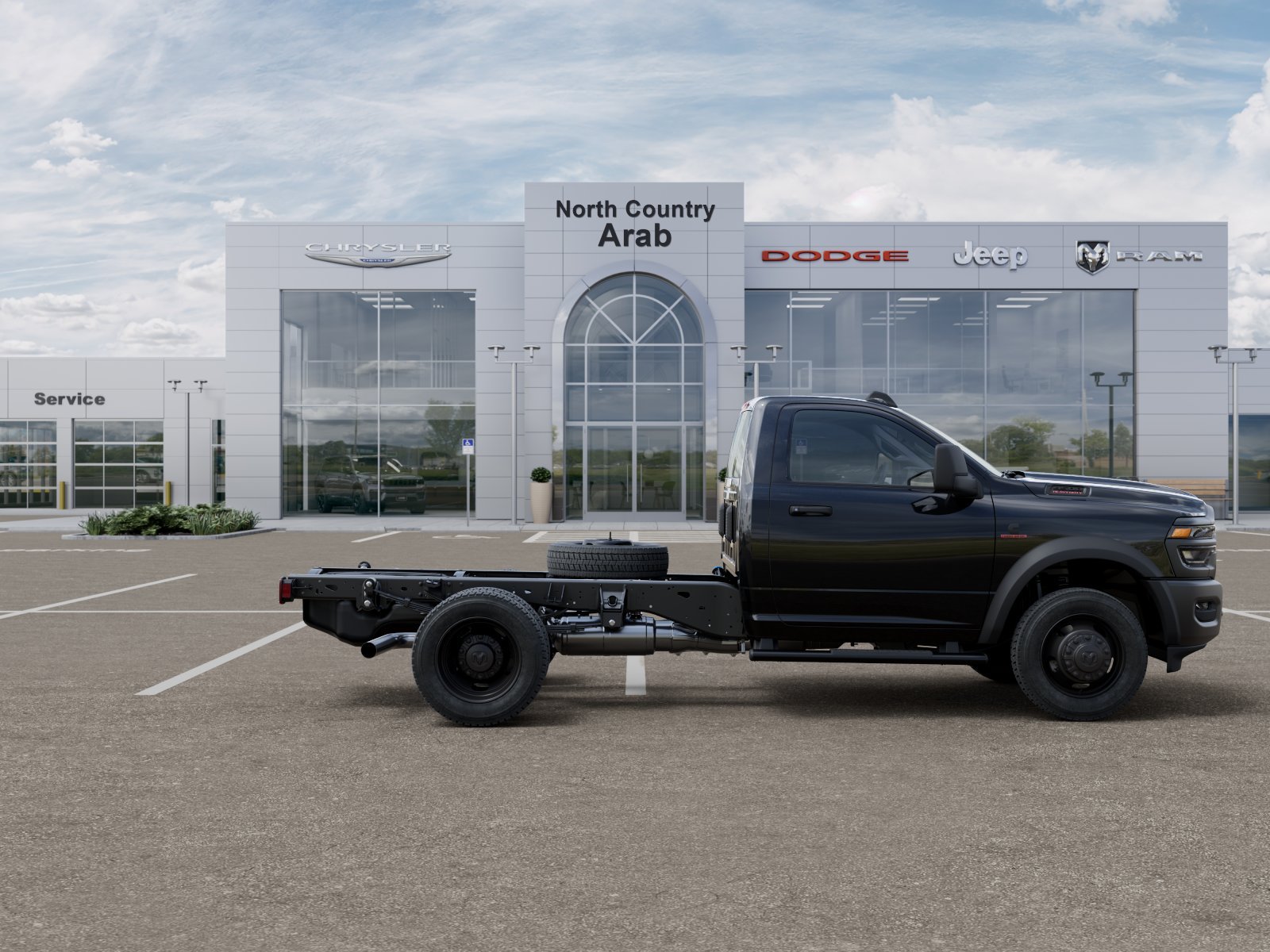 New 2026 Diamond Black Crystal Pearl-Coat Exterior Paint RAM Tradesman image 47