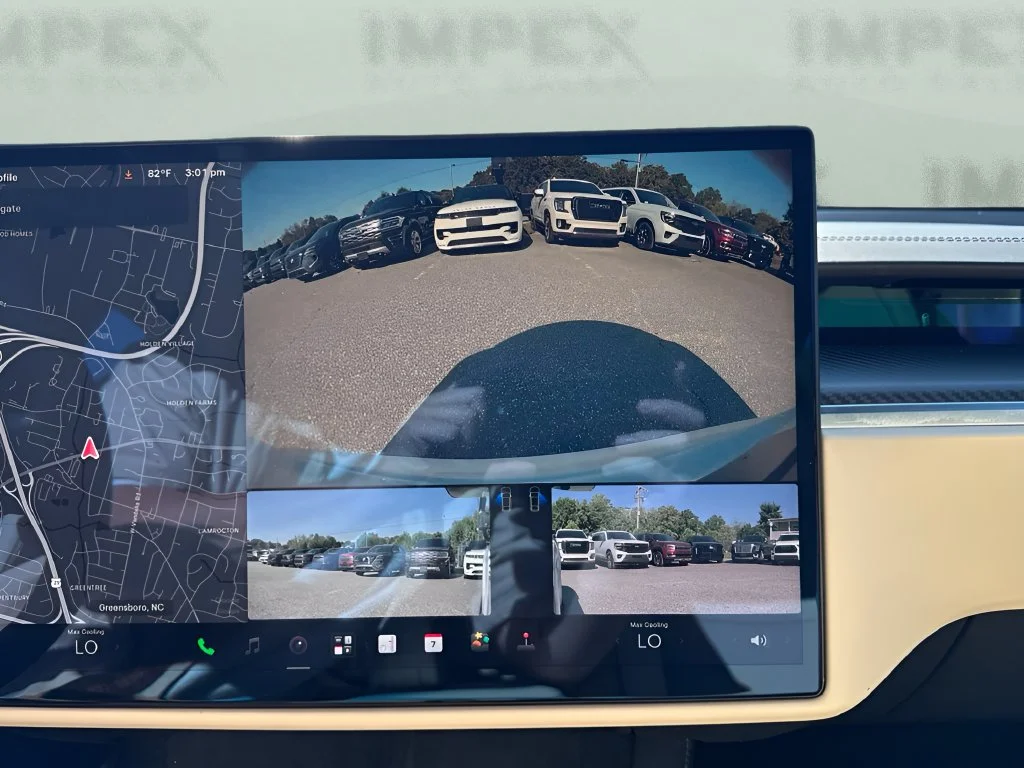Used 2023 White Tesla Plaid image 20