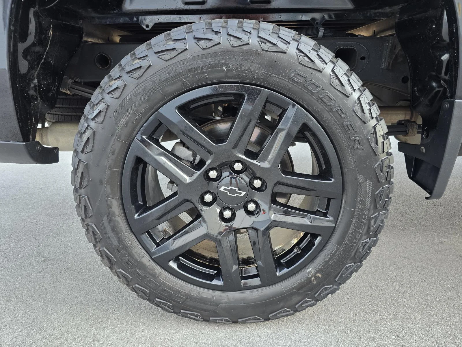 Used 2021 BLACK Chevrolet Custom Trail Boss image 18