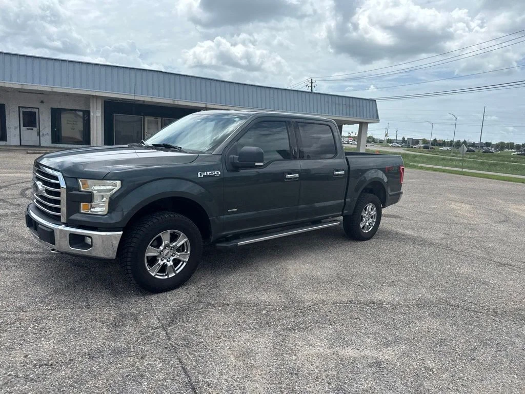 Certified Used 2015 Gray Ford XLT image 6
