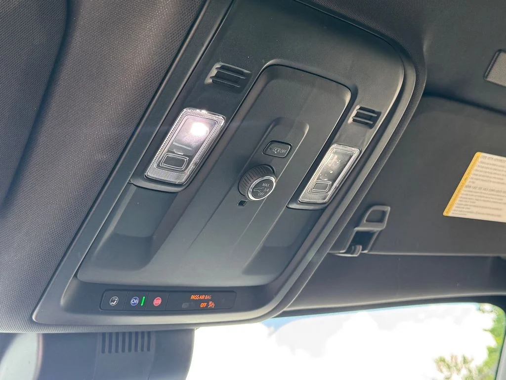 Used 2025 Black Chevrolet LT image 29