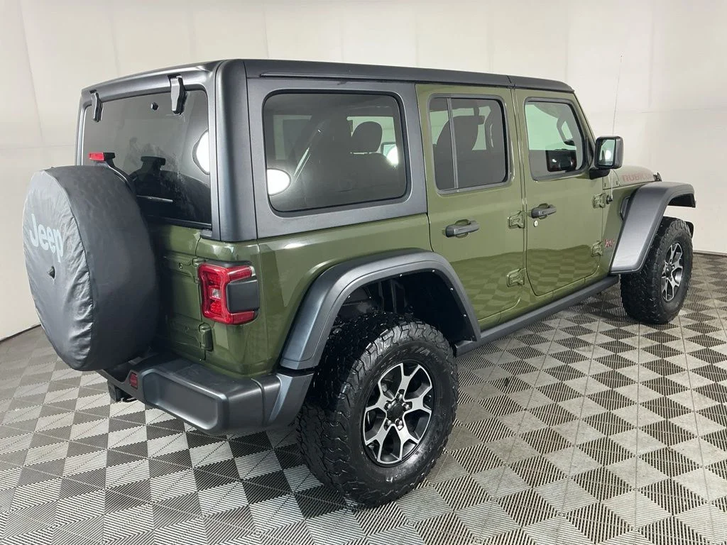 Used 2022 Green Jeep Unlimited Rubicon image 16