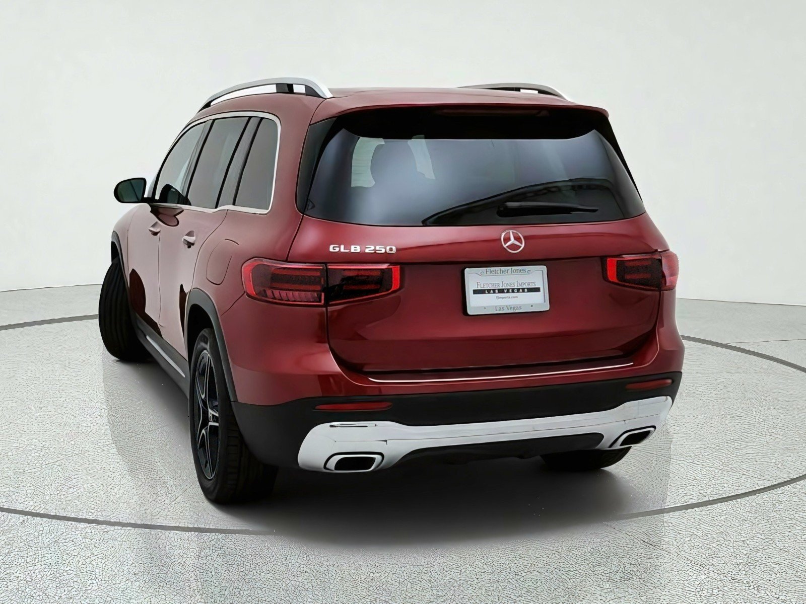 Certified Used 2026 MANUFAKTUR Patagonia Red Metallic Mercedes-Benz GLB 250 image 11