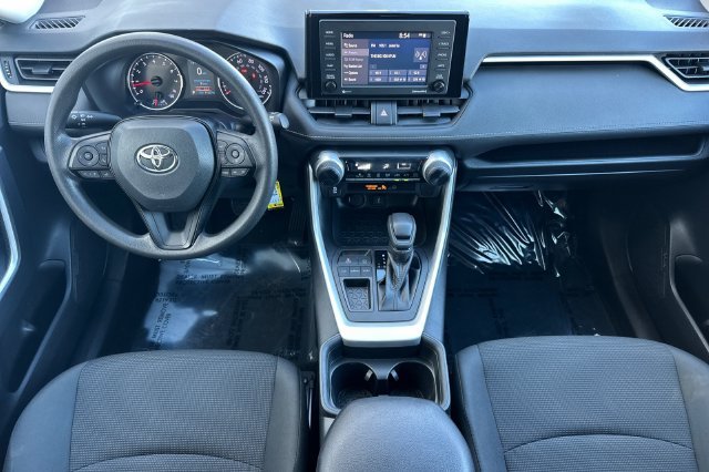 Used 2020 White Toyota LE image 13