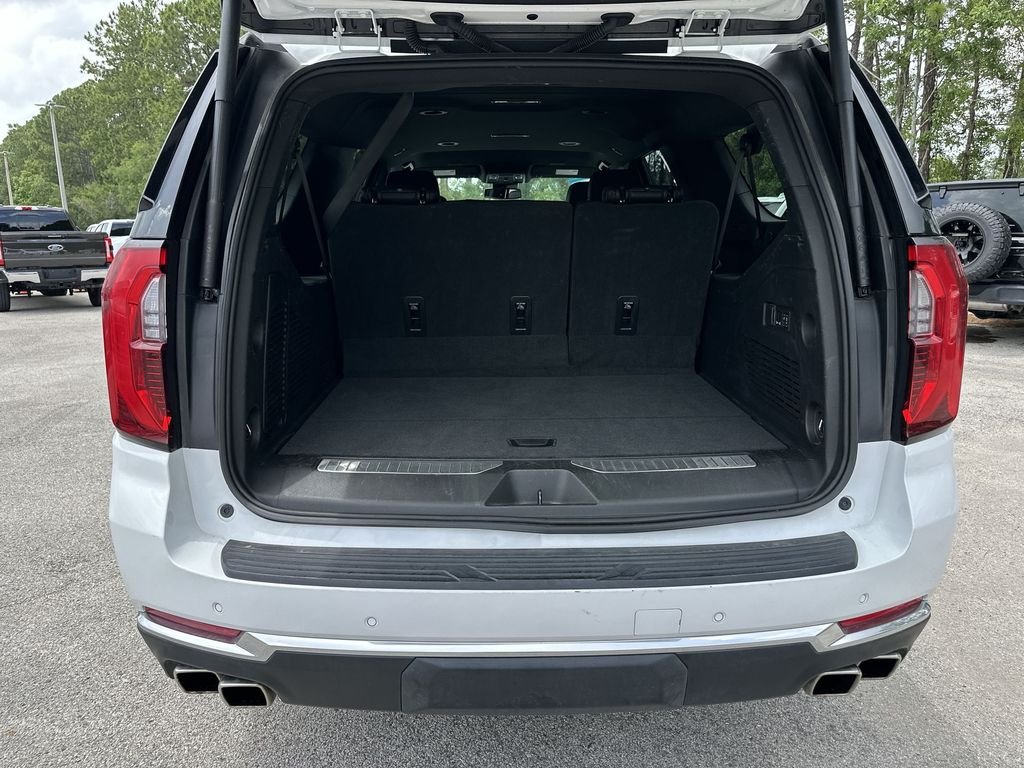 2025 GMC Yukon XL Denali - Photo 25