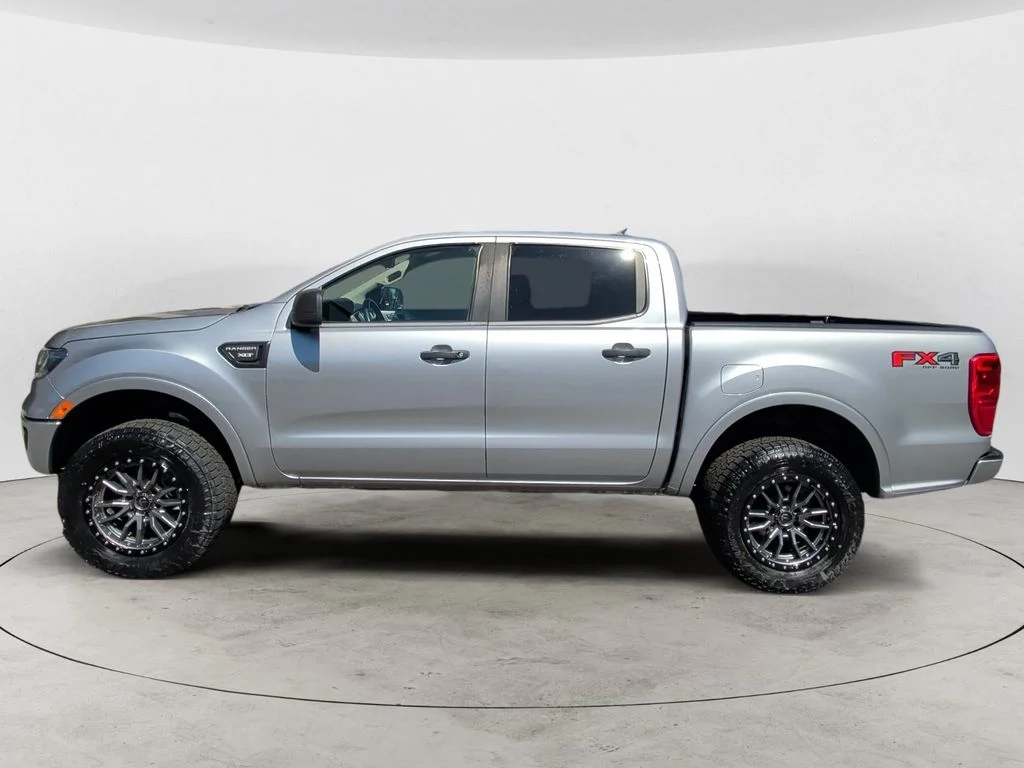 Used 2020 Silver Ford XLT image 8