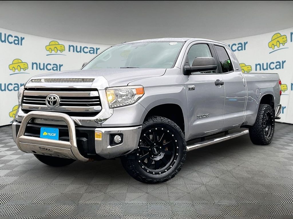 Used 2017 Silver Sky Metallic Toyota SR5 image 3