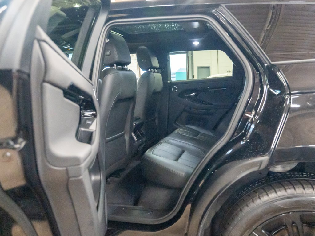 Used 2025 Black Land Rover S image 34