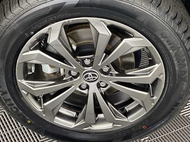 Used 2024 Blue Toyota XLE Premium image 29