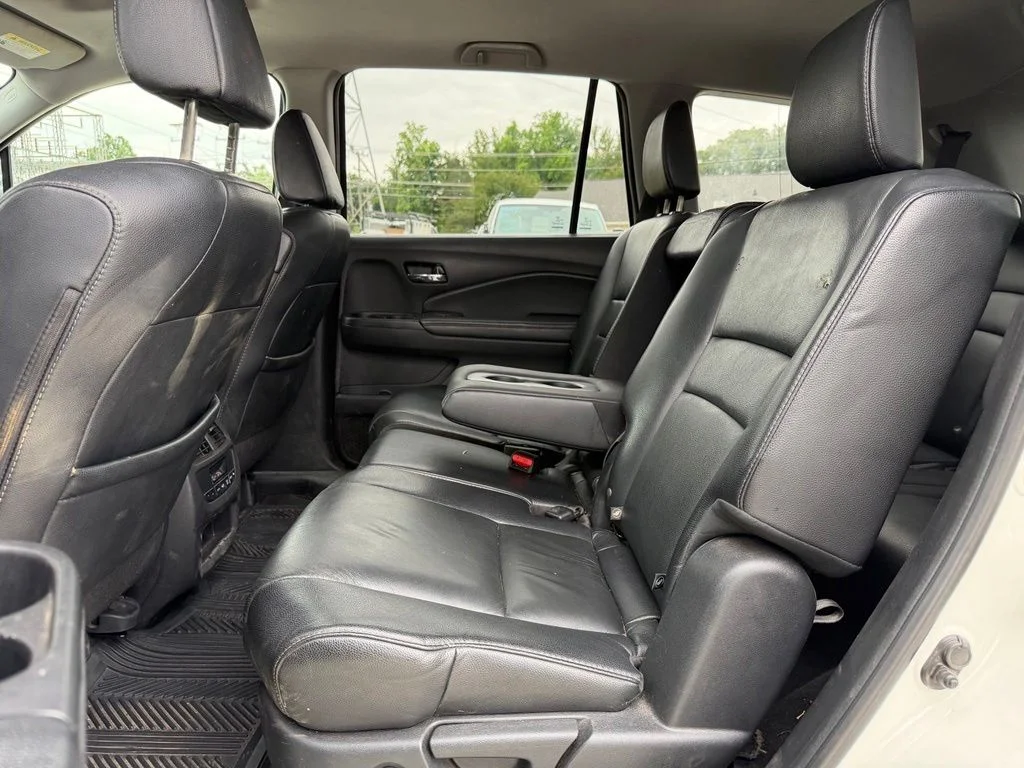Used 2018  Honda EX-L image 13