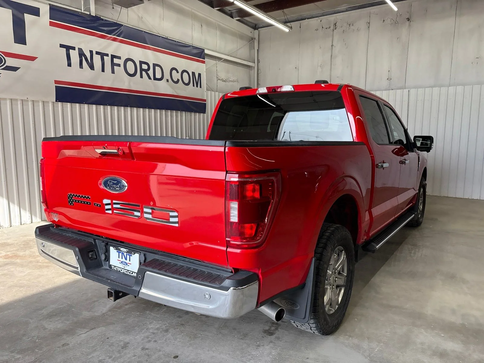 Used 2021 Red Ford XLT image 7