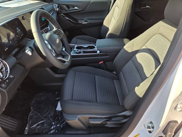 2027 Chevrolet Equinox LT - Photo 6