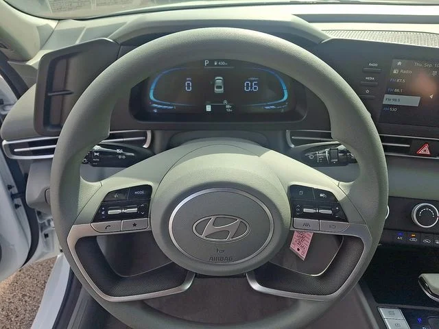 New 2026 White Hyundai SE image 17