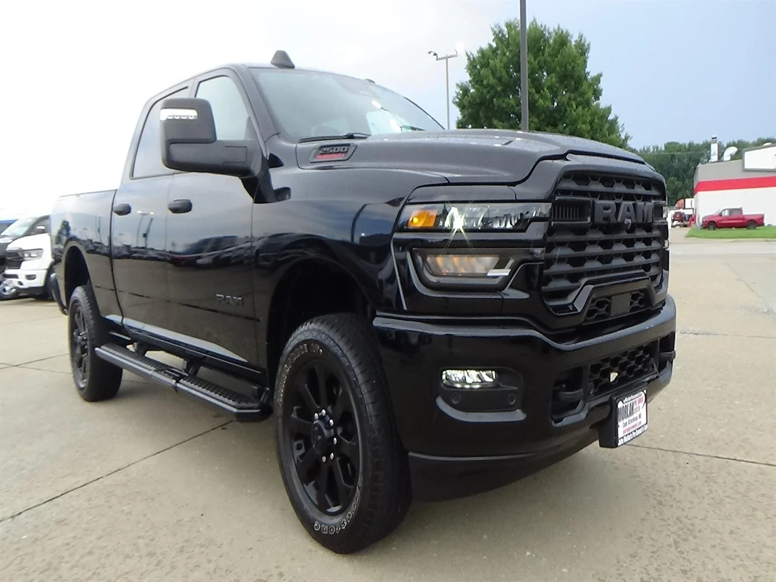 Certified Used 2026 Diamond Black Crystal Pearl Coat (pxj) RAM Big Horn image 4