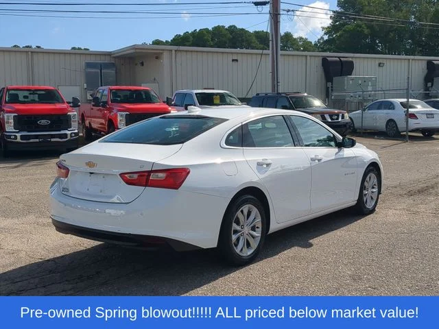 Used 2025 White Chevrolet LT image 13