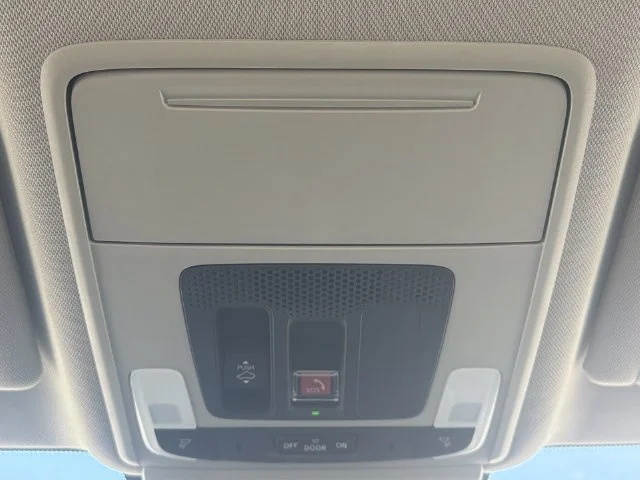 Used 2024  Honda Touring image 29